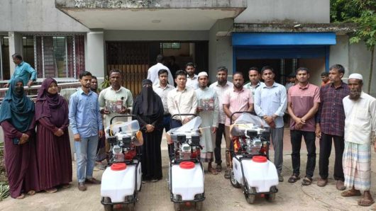 জৈন্তাপুর কৃষকদের মাঝে ভর্তুকি মূল্যে কৃষি যন্ত্রপাতি বিতরণ 