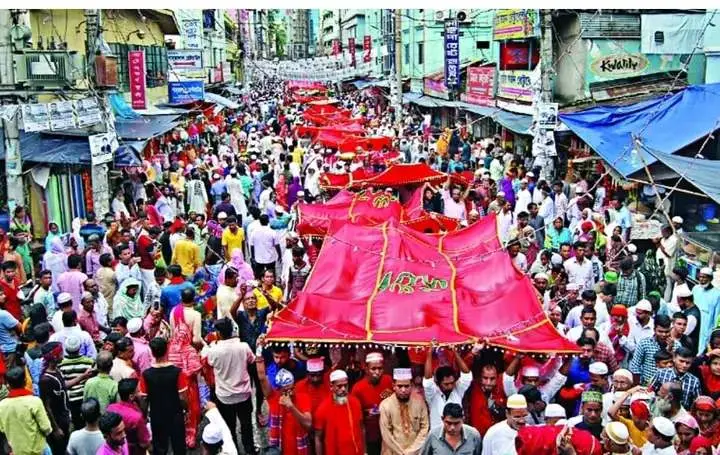 গিলাফ ছড়িয়ে শাহজালাল মাজারে ওরস শুরু