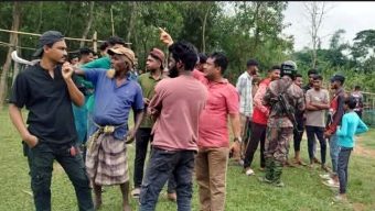 জাফলংয়ে খেলার মাঠ দখল করতে এসে স্থানীয়দের ধাওয়ায় পালালো ভারতীয় বিএসএফ