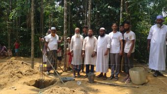 জৈন্তাপুরে সাজিদ আলী ফাউন্ডেশনের সহায়তায় আব্দুস শহিদ পাচ্ছেন নতুন ঘর