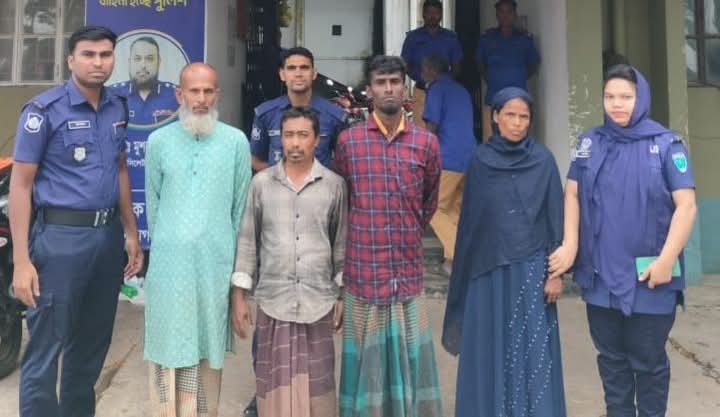 ছাতক থানা পুলিশের অভিযানে ওয়ারেন্টভূক্ত আসামীসহ গ্রেফতার ৪