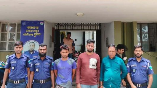 ছাতক থানা পুলিশের অভিযানে ওয়ারেন্ট ভুক্ত আসামীসহ গ্রেফতার ৩ জন