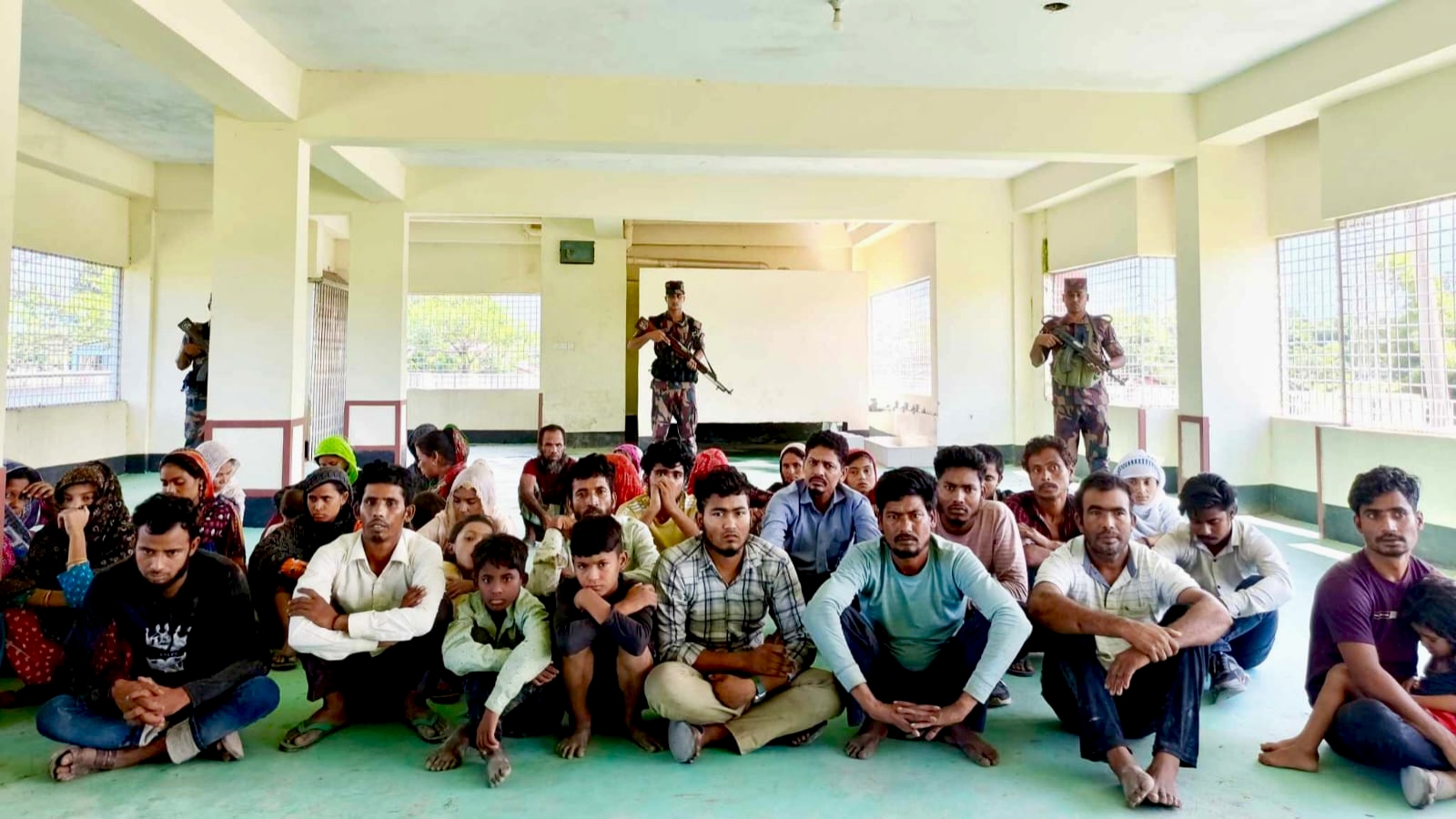জৈন্তাপুর সীমান্তে ৬৬ জনকে পুশ ইন করলো বিএসএফ- বিজিবির হাতে আটক