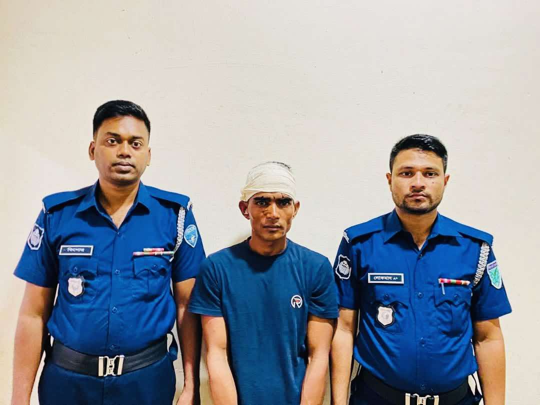 ঘুম থেকে তুলে ভাইকে কুপিয়ে হত্যা 
