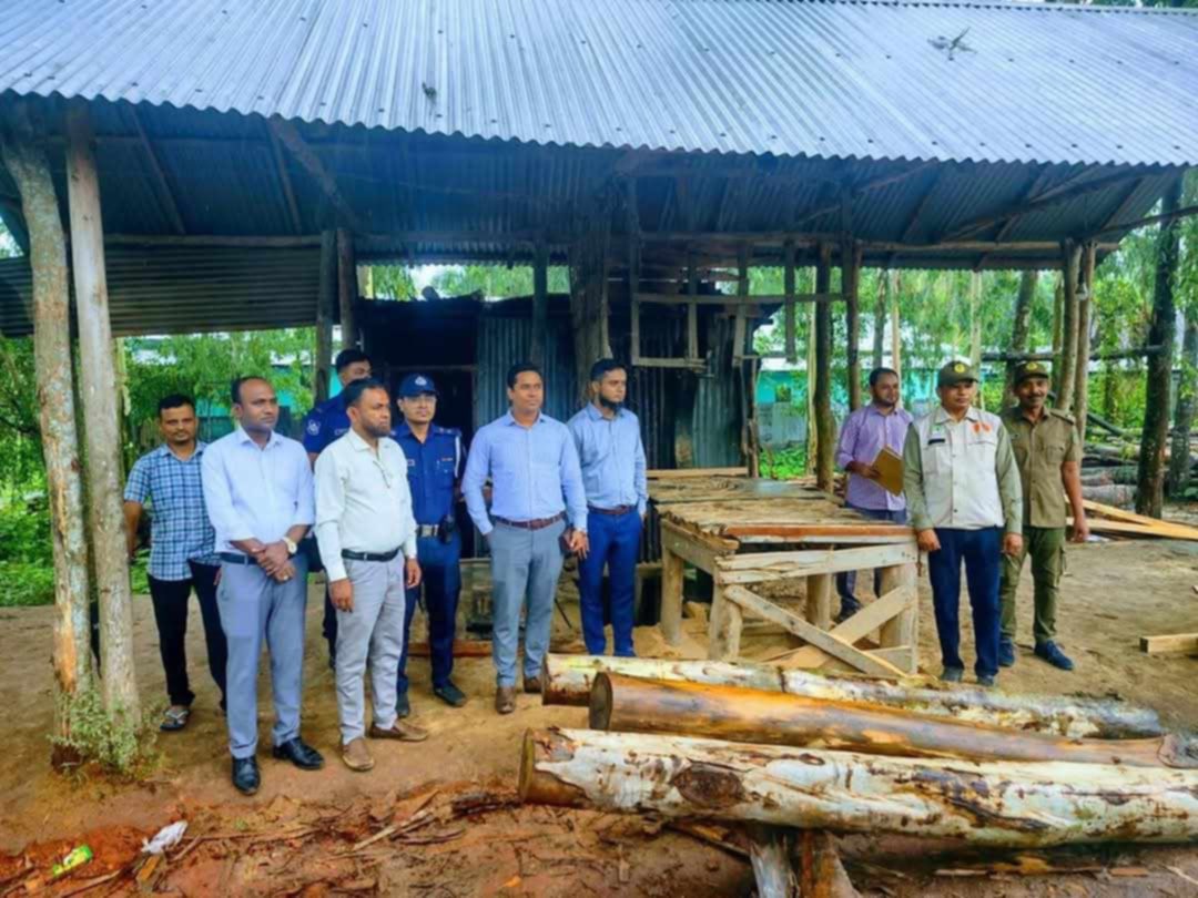 মাধবপুরে অবৈধ চারটি করাতকল উচ্ছেদ