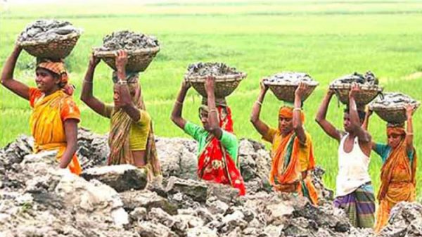 আজ মহান মে দিবস
