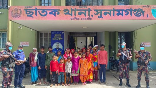 ছাতকে সীমান্ত দিয়ে বিএসএফ’র পুশইন ২০ নাগরিক বিজিবি’র হাতে আটক