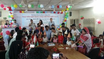 ধর্মপাশায় ১০০জন দরিদ্র শিশুর কেক কেঁটে সমন্বিত জন্মদিন উদযাপন 