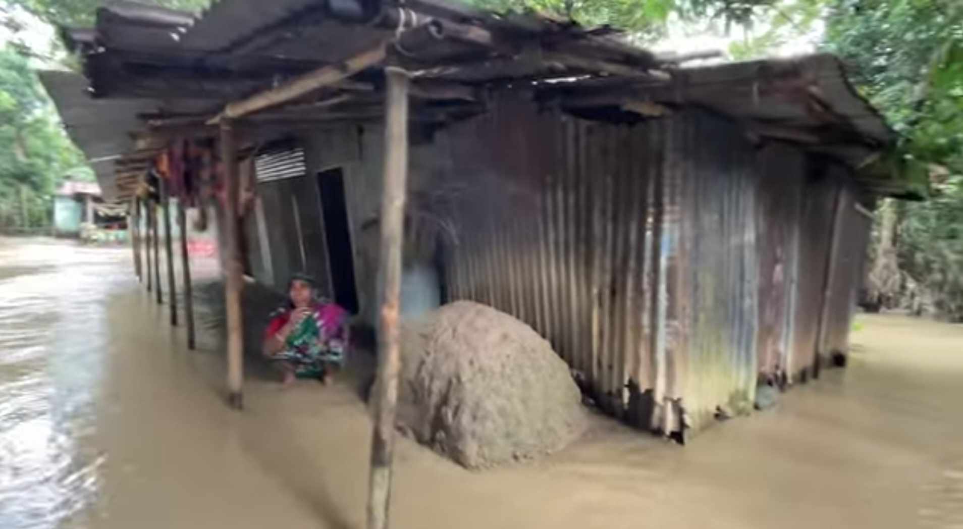 জকিগঞ্জে কুশিয়ারায় পানি কমছে  নিম্নাঞ্চলে বন্যা পরিস্থিতির উন্নতি নেই