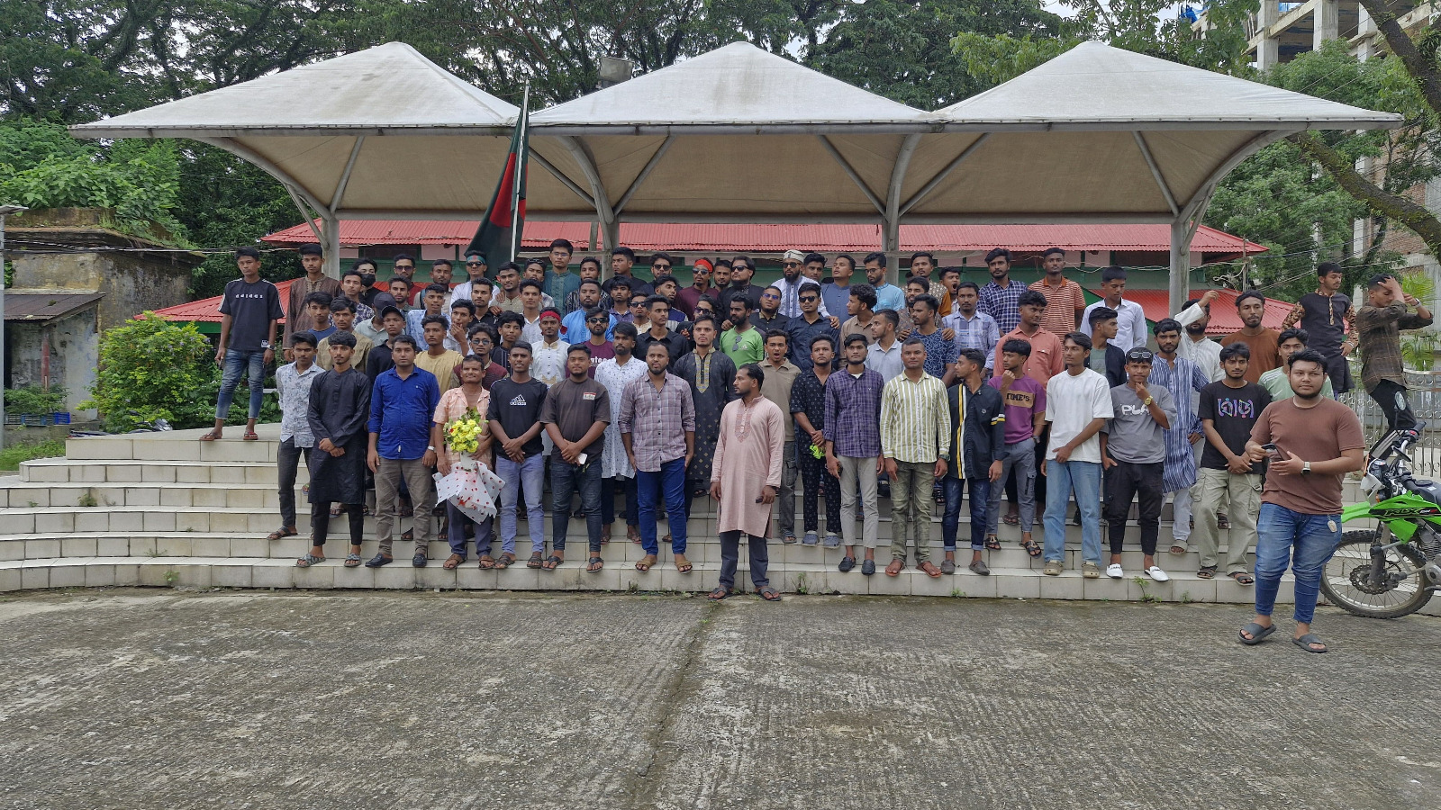 সুনামগঞ্জে গণতান্ত্রিক ছাত্র সংসদের নতুন কমিটিকে স্বাগত জানিয়ে আনন্দ মিছিল