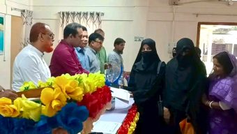 জৈন্তাপুরে পারফরমেন্স বেজড গ্র্যান্টস স্কিমে সেরা শিক্ষার্থীদের পুরস্কার বিতরণ