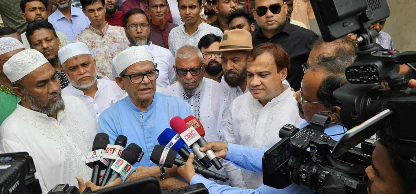 নির্বাচনের মাধ্যমে বাংলাদেশ সঠিক পথে এগিয়ে যাবে : সিলেটে মির্জা ফখরুল