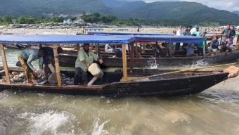 জাফলংয়ে অভিযানে ৫০টি নৌকা ধ্বংস: দেড় হাজার ঘনফুট পাথর উদ্ধার