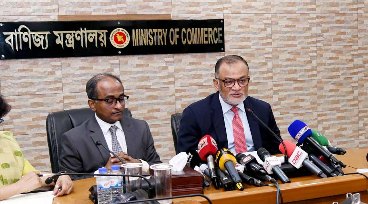 বাংলাদেশ-পাকিস্তান জয়েন্ট ইকোনমিক কমিশন কার্যকর করার উদ্যোগ নেওয়া হচ্ছে –বাণিজ্য উপদেষ্টা
