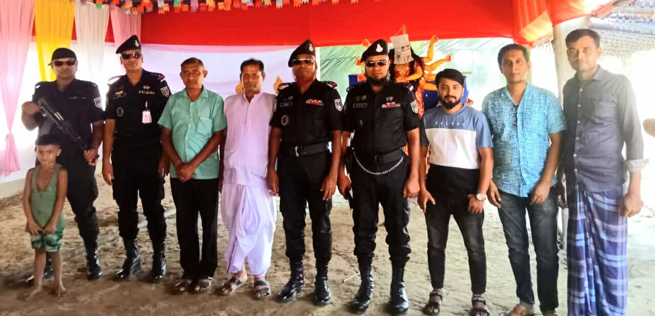 বড়লেখা দুর্গাপূজায় সর্বোচ্চ নিরাপত্তা নিশ্চিত করতে মাঠে র‍্যাব