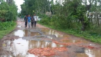 ওসমানীনগরে মহাসড়ক হতে সংযোগ গ্রামীণ পাকা সড়কের বেহাল দশা 
